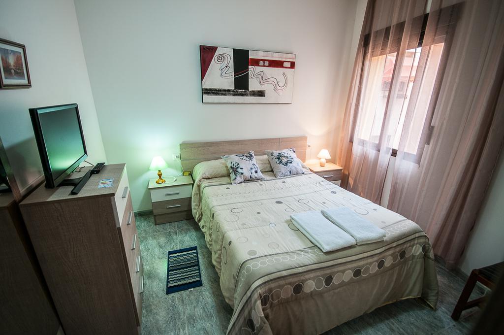 Apartamento Rincon Del Salvador 2 Plasencia Luaran gambar
